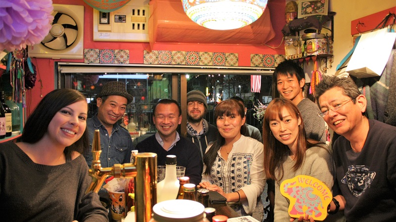 横浜黄金町のバーが英語で横浜の国際化を支える?お酒を飲みつつ国際人になろう!