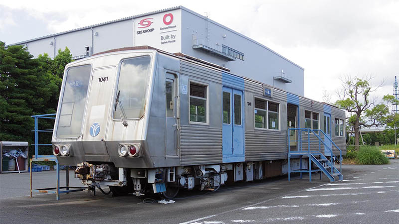 金沢区のごみ焼却工場にたたずむ市営地下鉄の旧型車両、地下鉄のない地区に渡った理由とは