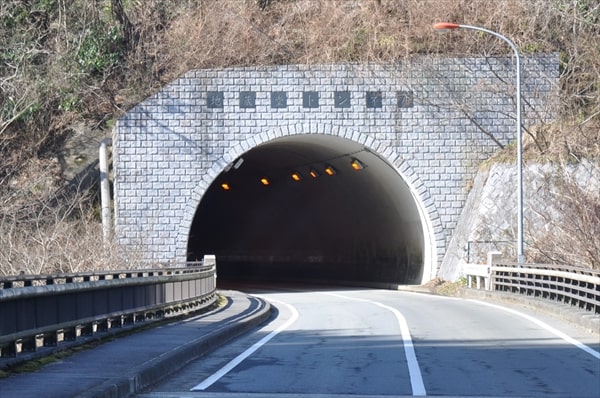 【決意の滝行】はまれぽはこのままでいいのか!? 真冬の南足柄「夕日の滝」で光を探す