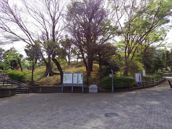 京急線戸部駅~日ノ出町駅間のトンネルのカーブ